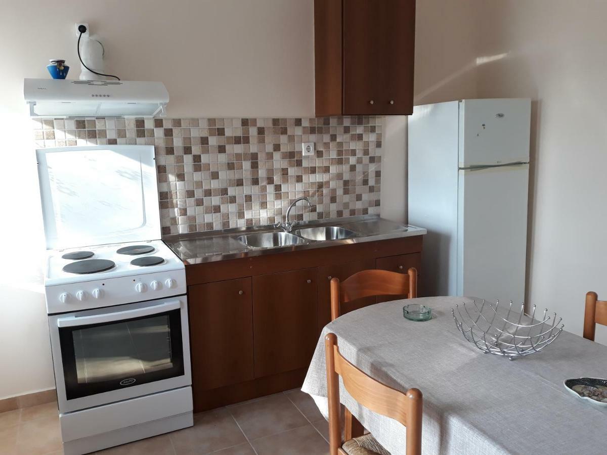 Maria Guesthouse Kini Ngoại thất bức ảnh