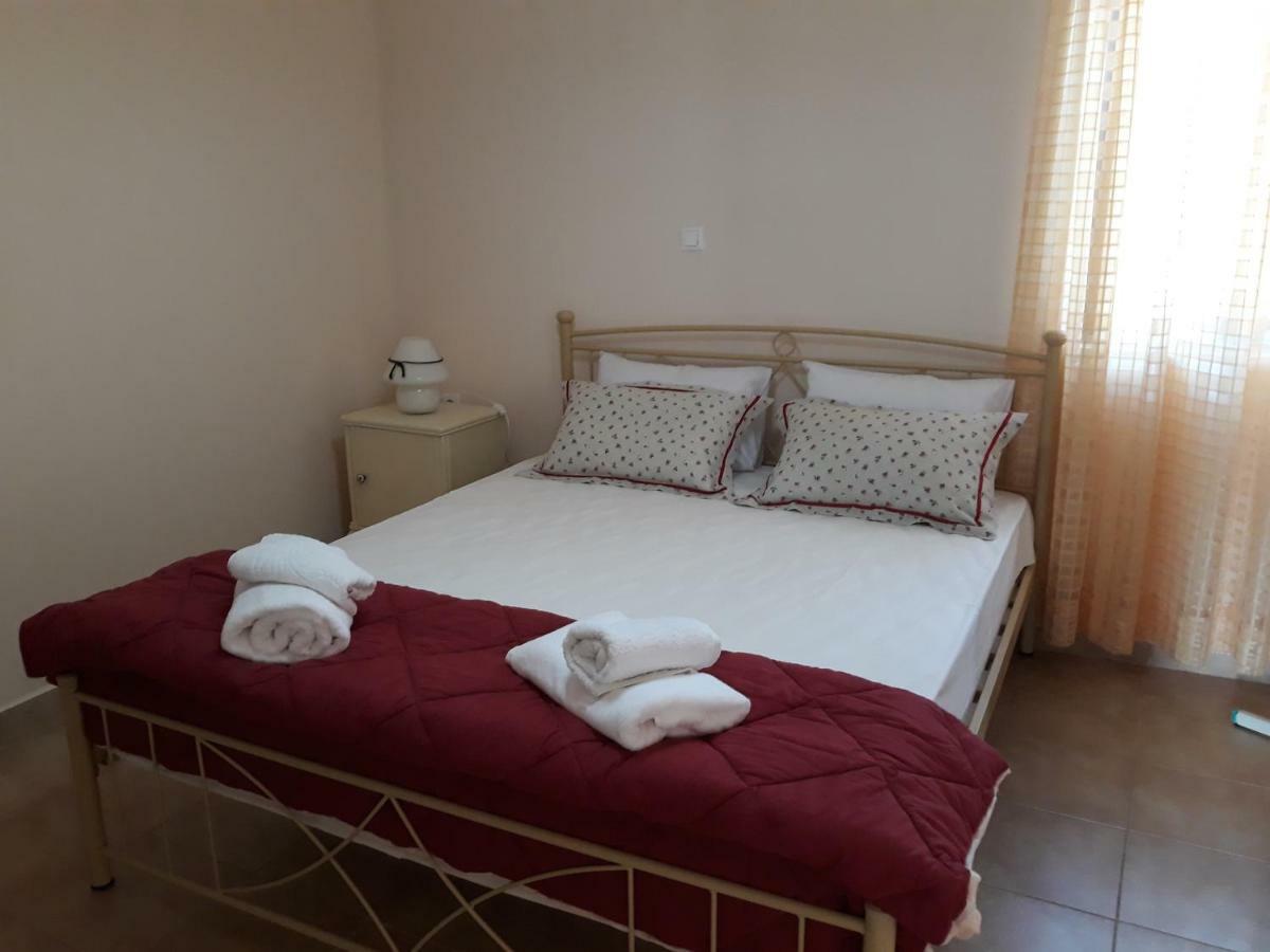 Maria Guesthouse Kini Ngoại thất bức ảnh