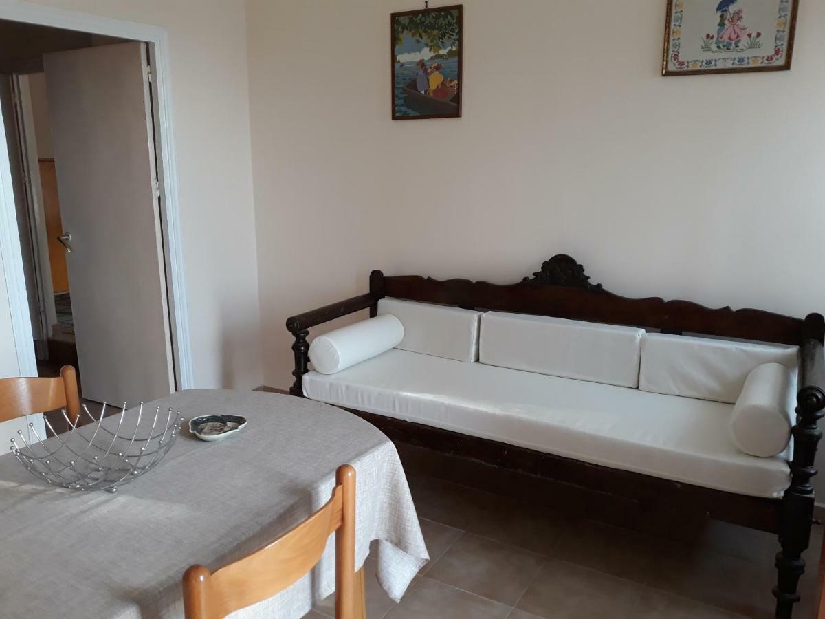 Maria Guesthouse Kini Ngoại thất bức ảnh